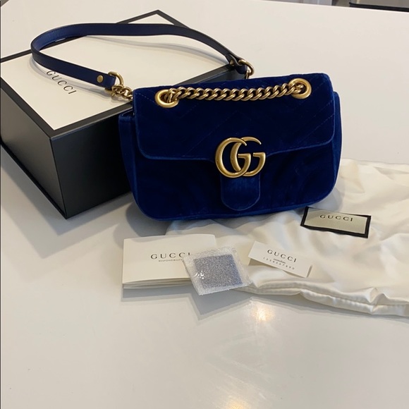 Gucci Small Marmont Matelassé Velvet Shoulder Bag - Picture 1 of 8